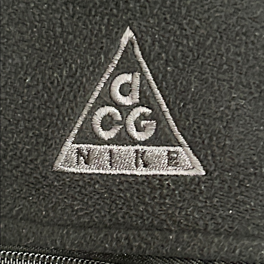 Nike ACG Thermafit Black Half-Zip Jacket. Vintage. Size Large. - Picture 3 of 11